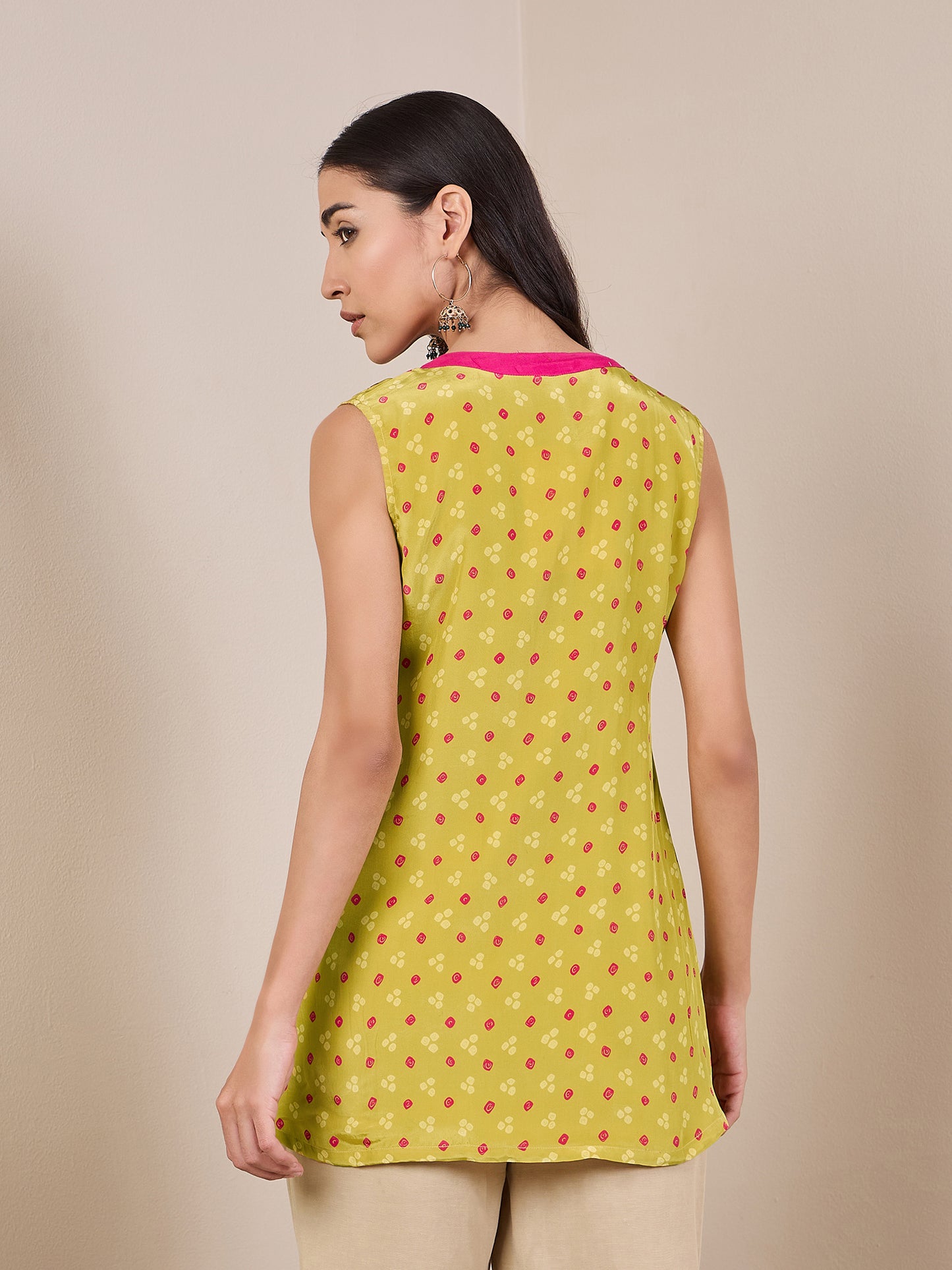 Bandhani Printed Panelled Kurti