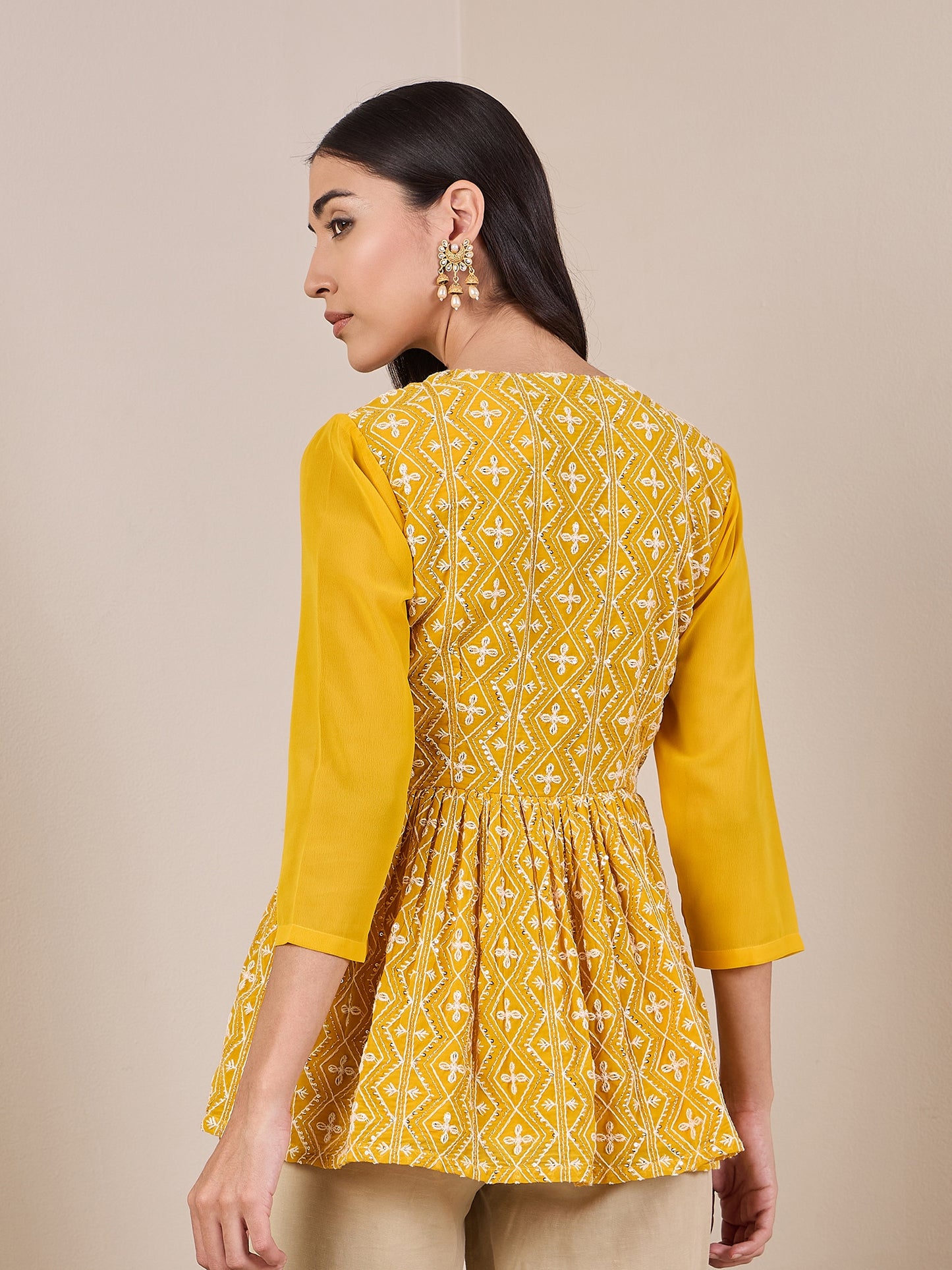 Ethnic Motifs Embroidered V-Neck Chikankari Chikankari Pleated Anarkali Kurti
