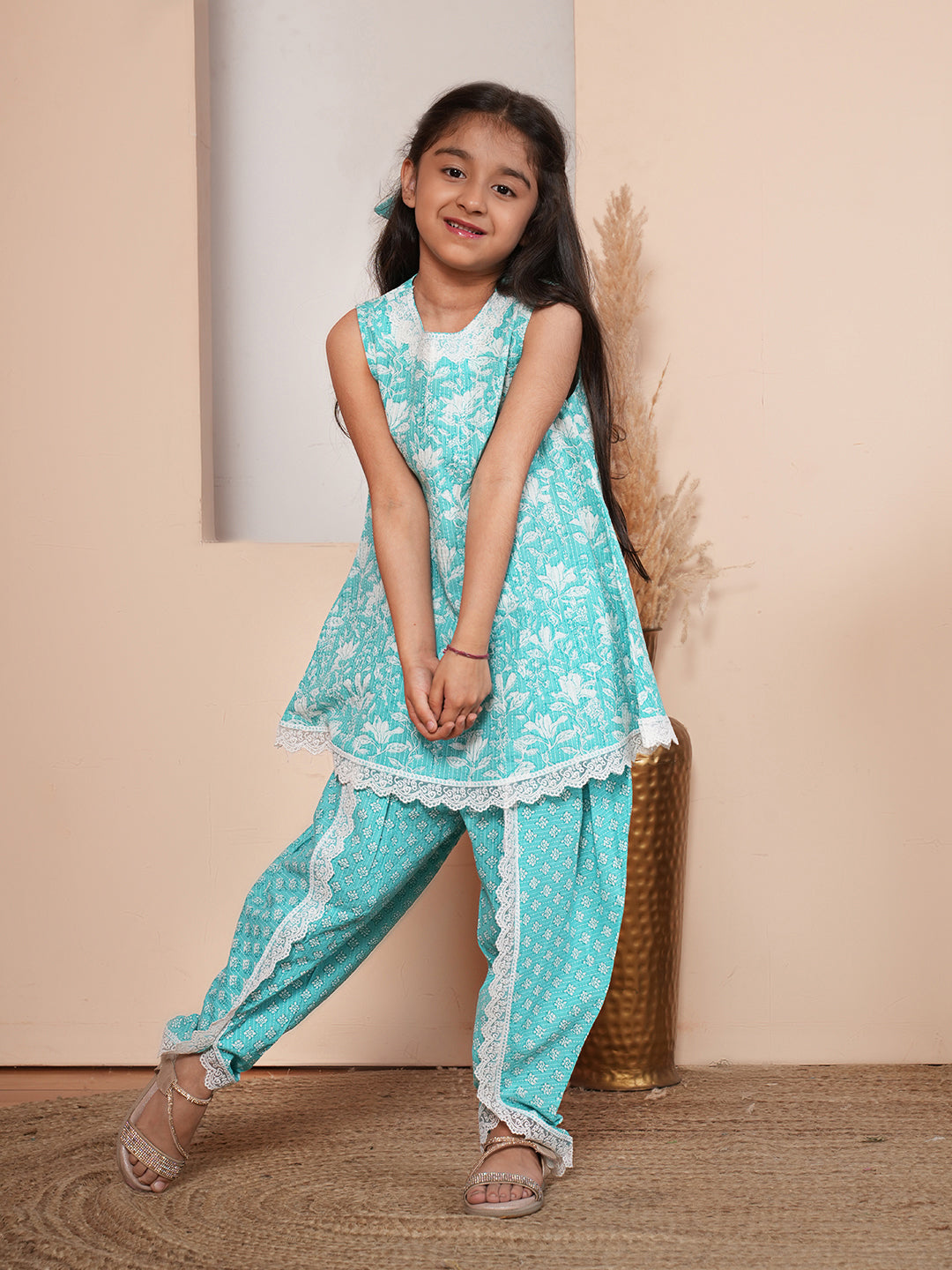 Floral printed turqoiuse blue kurta set