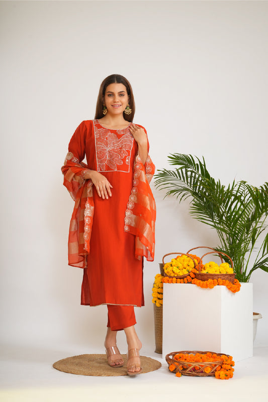 Floral Embroidered Thread Work Straight Kurta With Trousers & Dupatta