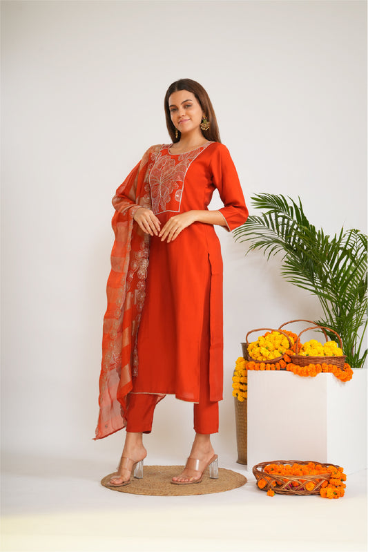 Floral Embroidered Thread Work Straight Kurta With Trousers & Dupatta