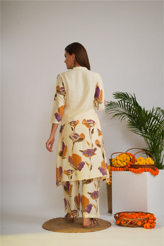 Women Floral Printed Mandarin Collar Regular Pure Cotton Kurta With Trousers