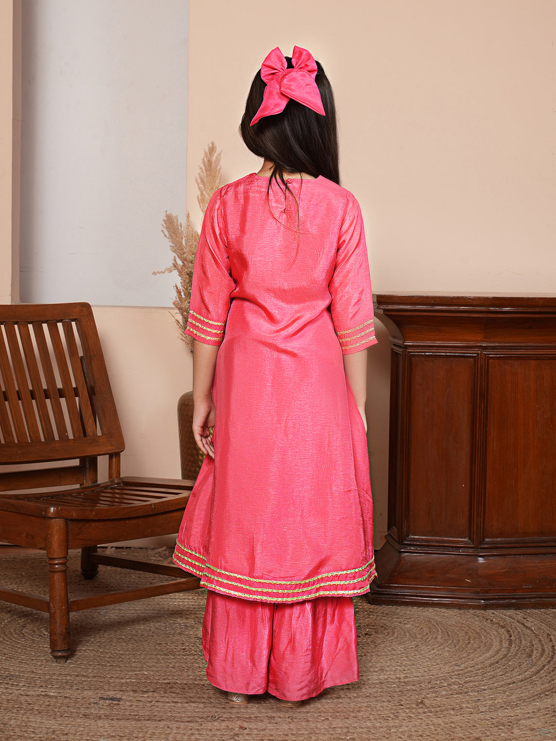 Pink kurta set with Off white dupatta