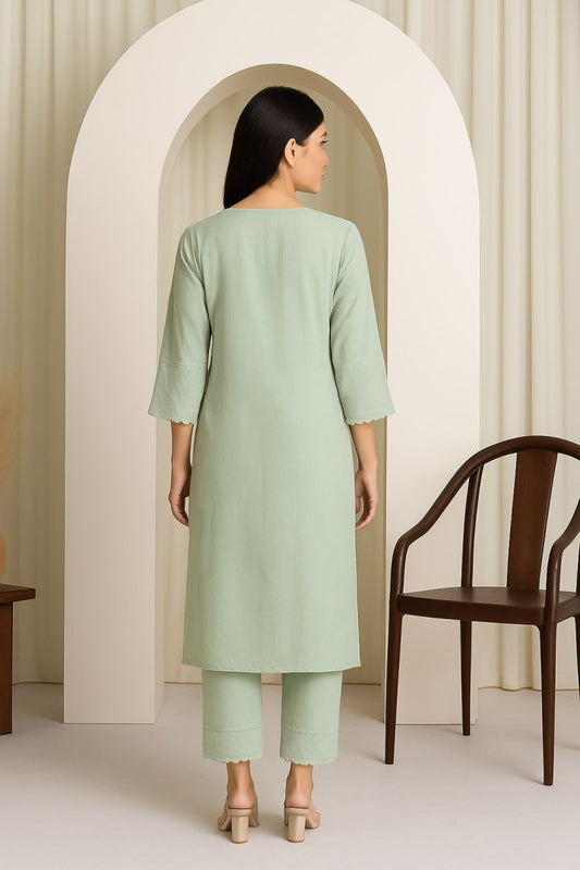 Women Floral Embroidered Kurta with Trousers & Dupatta