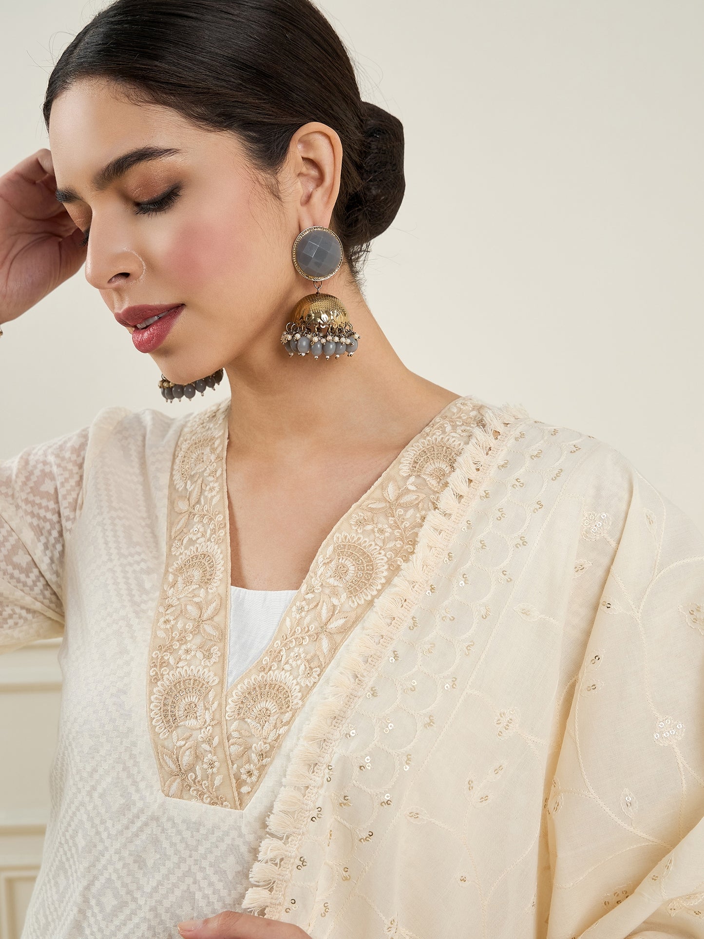 Regular Thread Work V-Neck Straight Kurta with Trouser & Dupatta