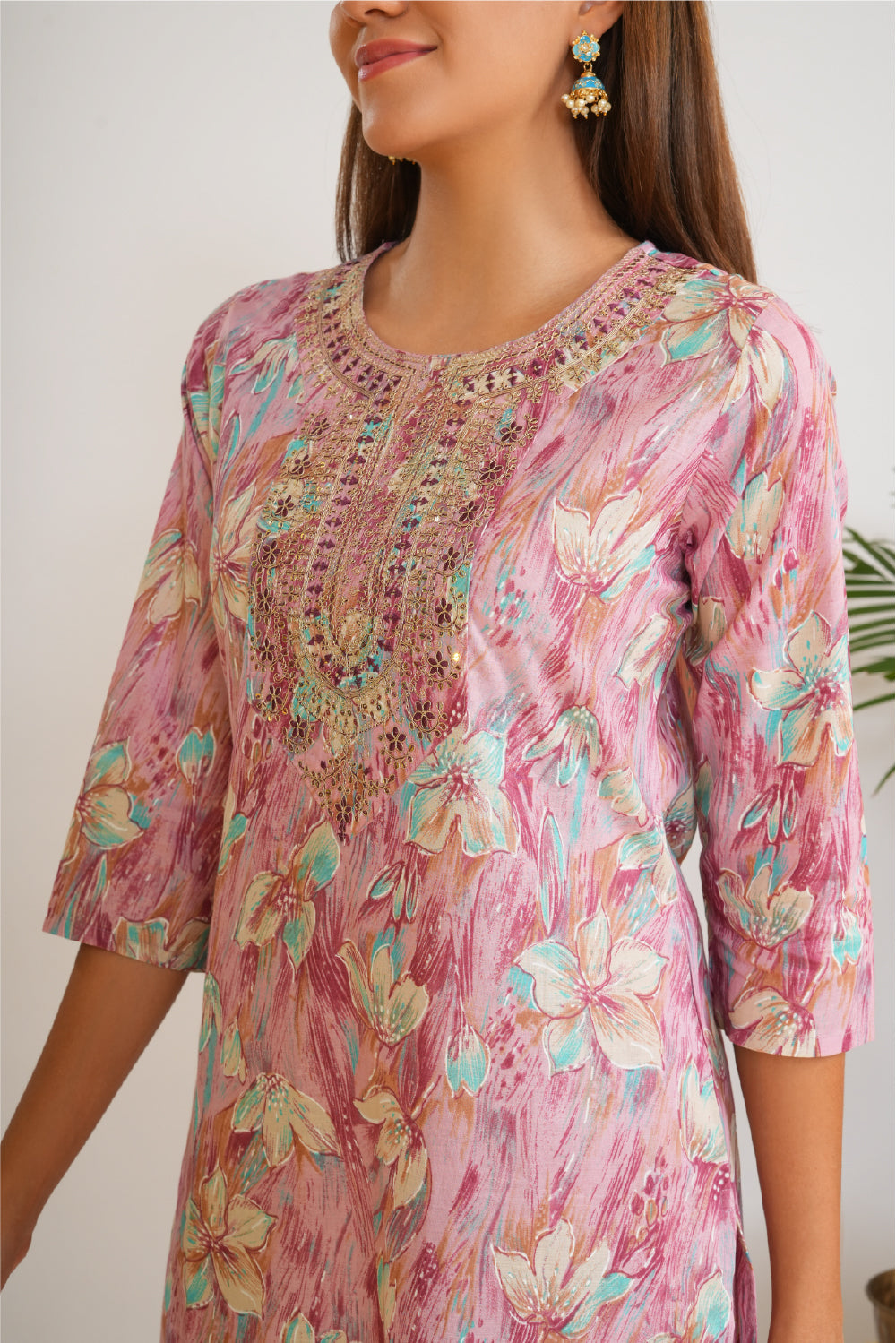 Women Floral Print Thread Work Pure Cotton Kurta with Trousers & Dupatta