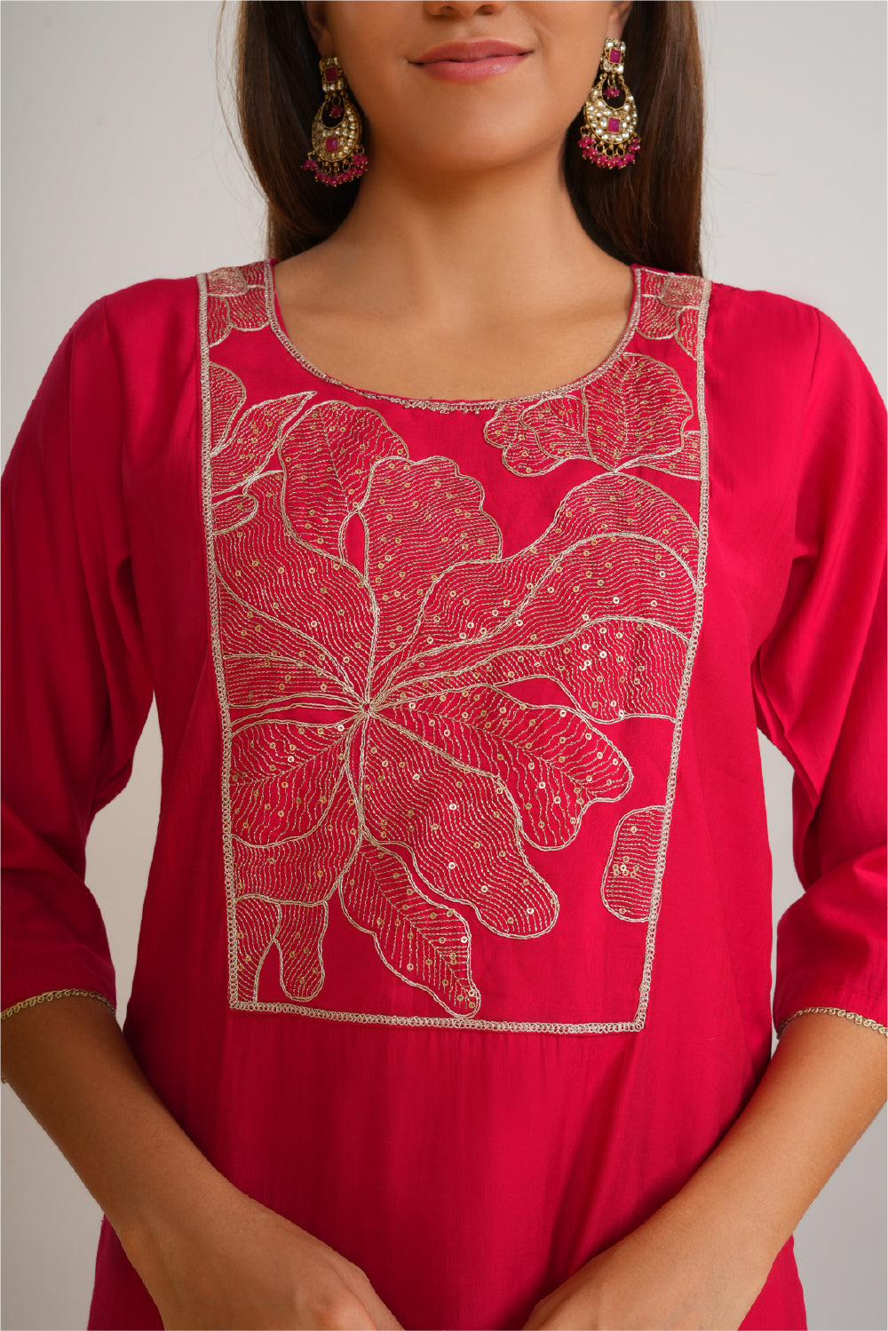 Floral Embroidered Thread Work Straight Kurta With Trousers & Dupatta
