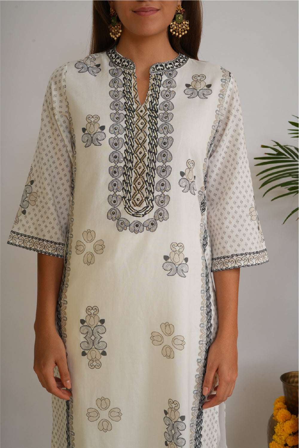 Women Printed Beads and Stones Pure Cotton Kurta with Trousers & Dupatta