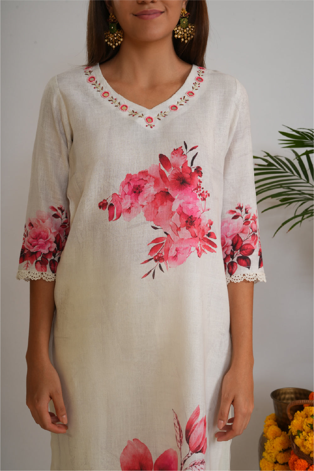 Women Floral Printed Linen Kurta with Trousers & Dupatta
