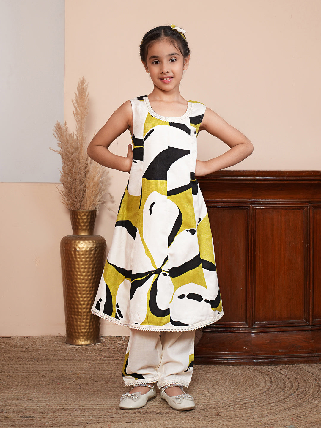 Floral printed white kurta set