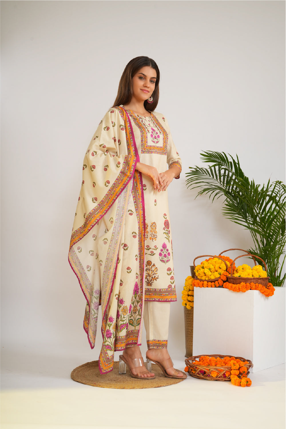 Women Ethnic Motifs Printed Regular Pure Cotton Kurta with Trousers & With Dupatta
