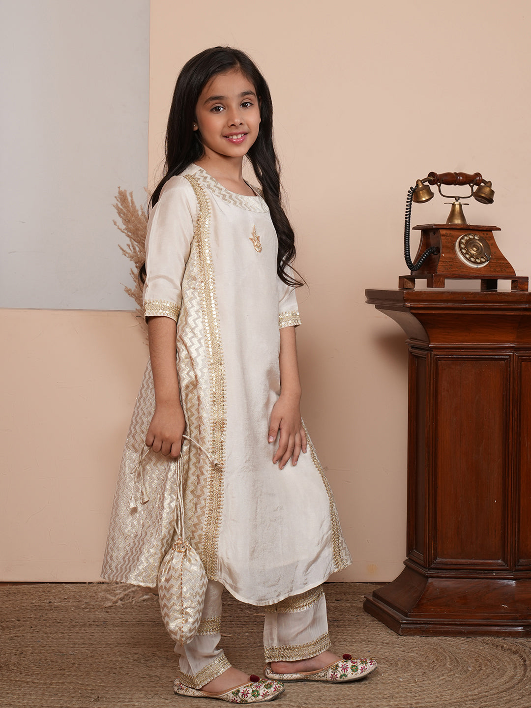 Girls Solid Embroidered Kurta with Pyjama & Dupatta