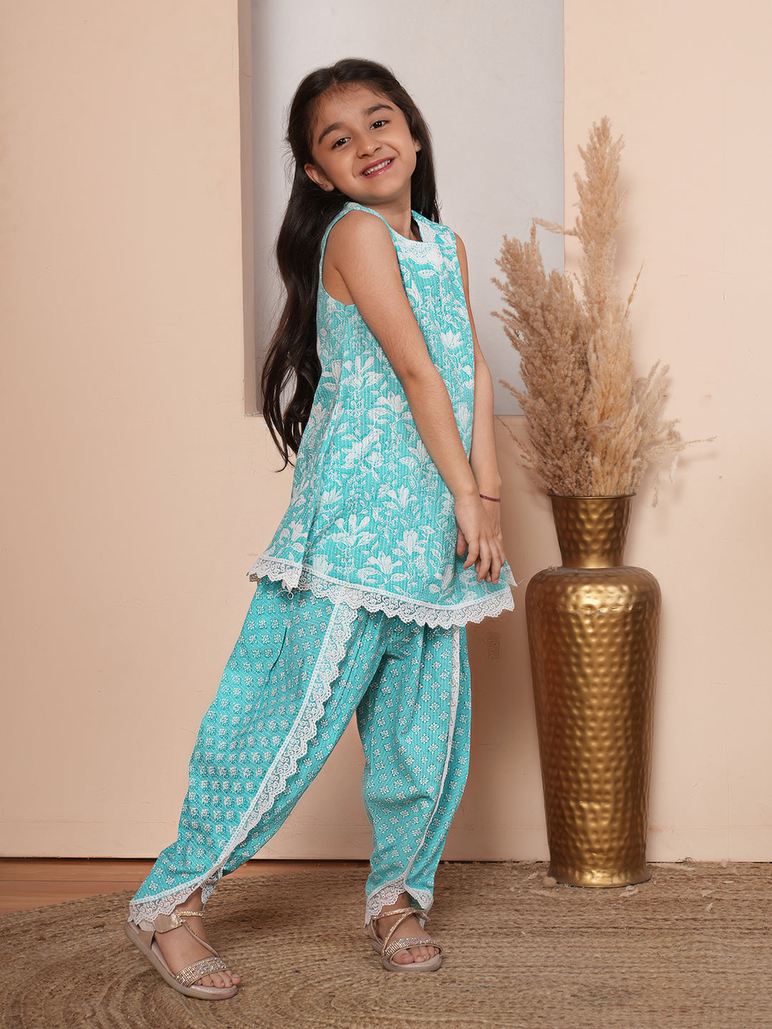 Floral printed turqoiuse blue kurta set