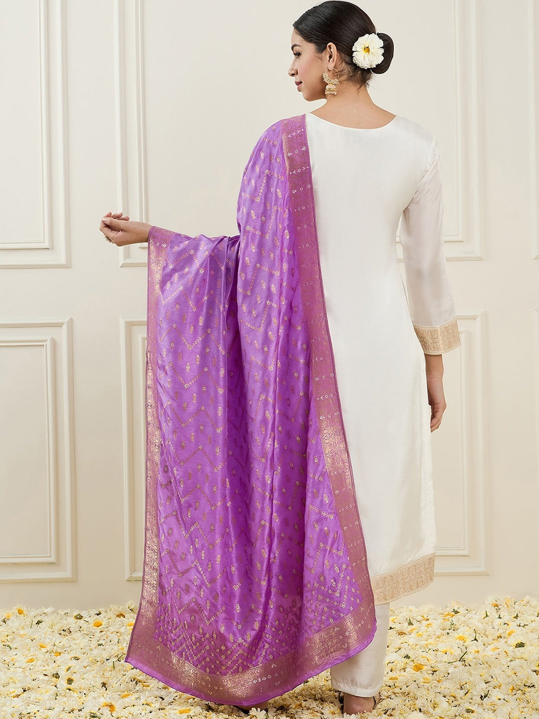 Ethnic Motifs Regular Chanderi Silk Kurta With Trousers & Dupatta