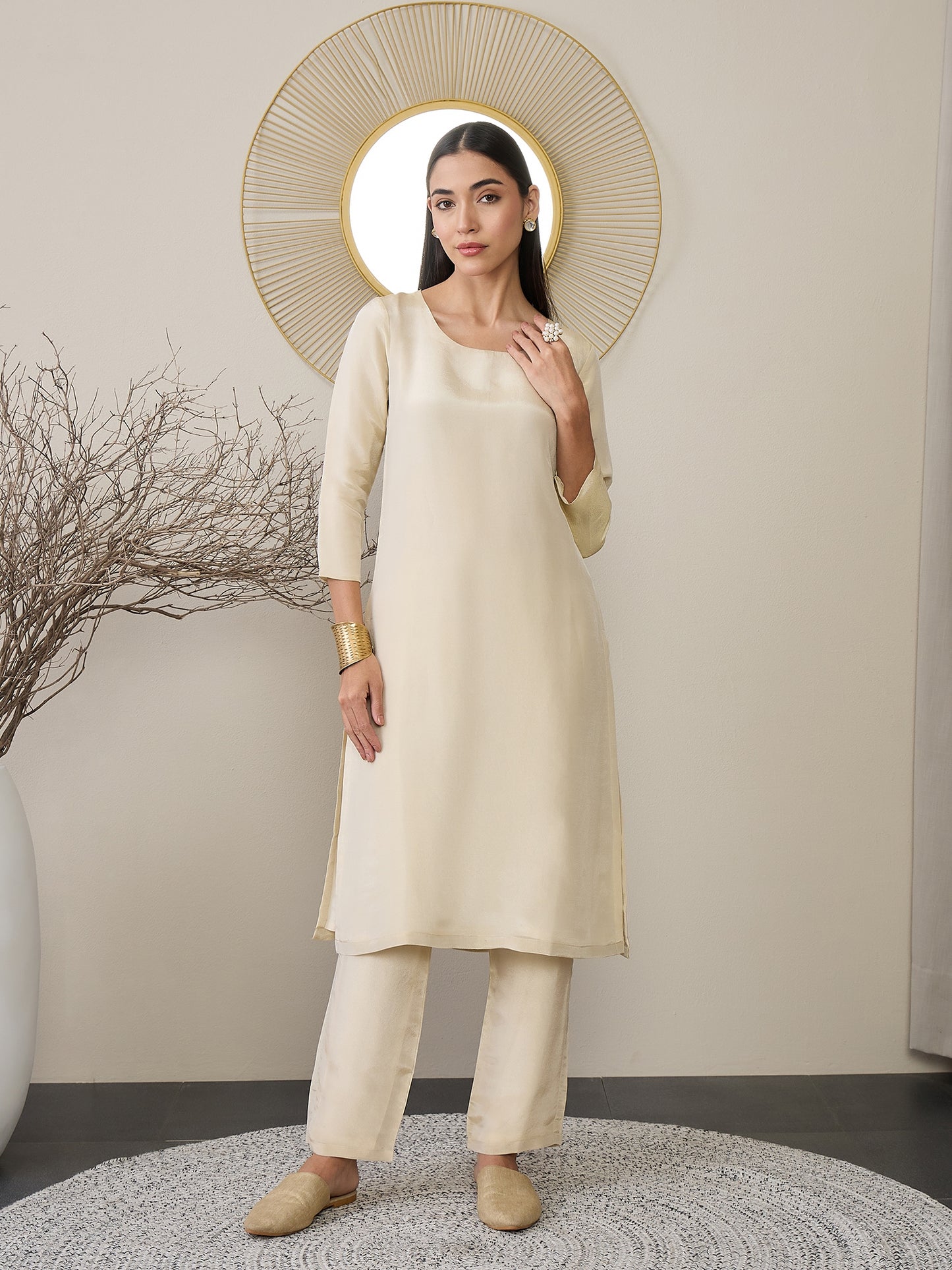 Women Regular Kurta with Trousers