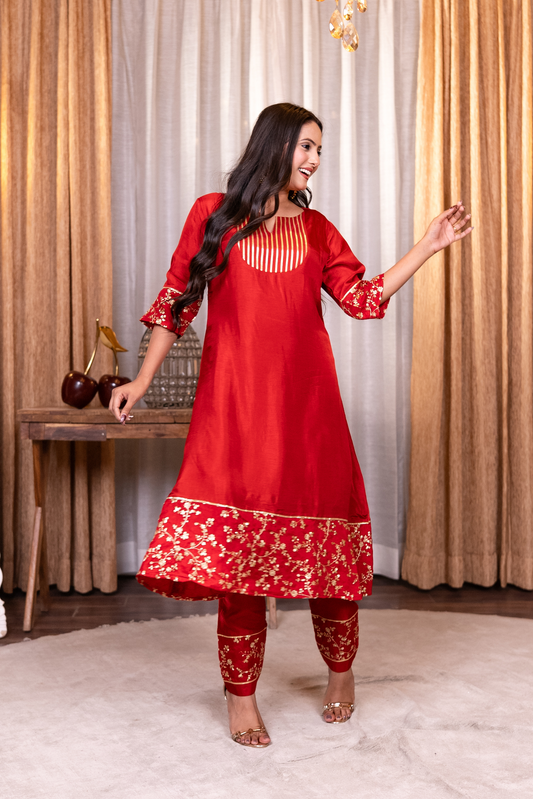 A line embroiderd kurta with pant and dupatta