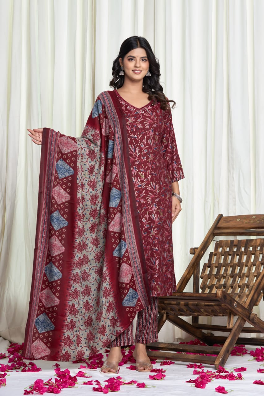 Women Floral Printed V Neck Pure Cotton Kurta with Trousers & Dupatta
