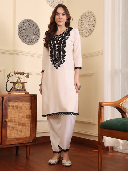 Ethnic Motifs Yoke Design V-Neck Thread Work Pure Cotton Straight Kurta & Trousers