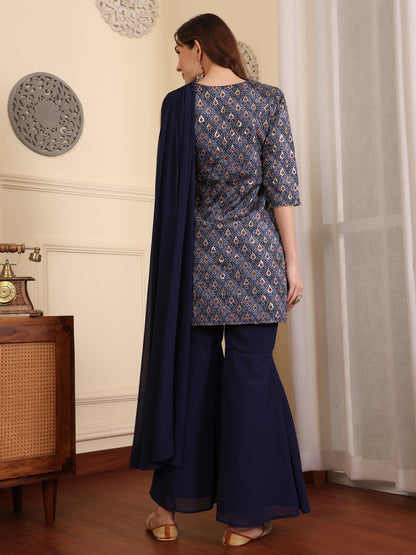 Women Embroidered Regular Sequinned Kurta with Palazzos