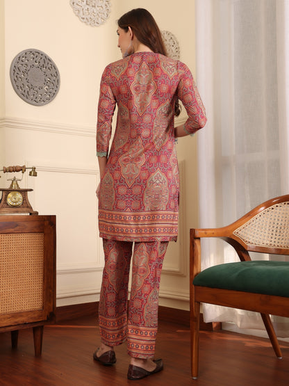 Women Floral Dyed Regular Kurta with Trousers