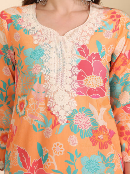 Women Floral Printed Regular Patchwork Pure Cotton Kurta with Trousers