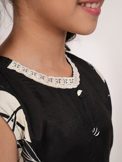 Black and white floral printed dress