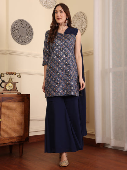 Women Embroidered Regular Sequinned Kurta with Palazzos