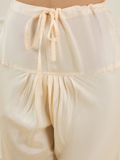 Women Regular Thread Work Chanderi Cotton Kurta with Churidar & With Dupatta