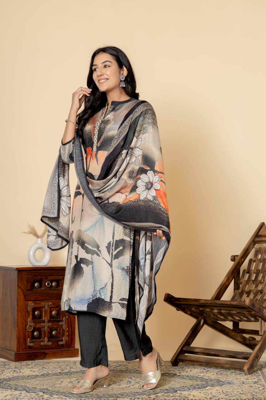 Women Floral Printed Kurta with Trousers & Dupatta