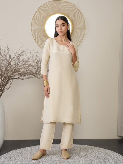 Women Regular Kurta with Trousers