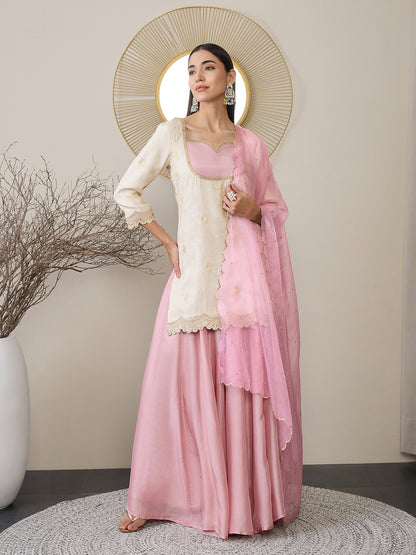 Ethnic Motifs Yoke Design Sweetheart Neck Brocade Kurti with Palazzos & Dupatta