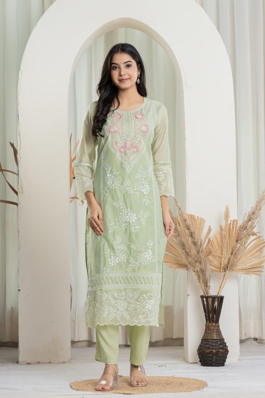 Women Floral Embroidered Kurta with Trousers & Dupatta